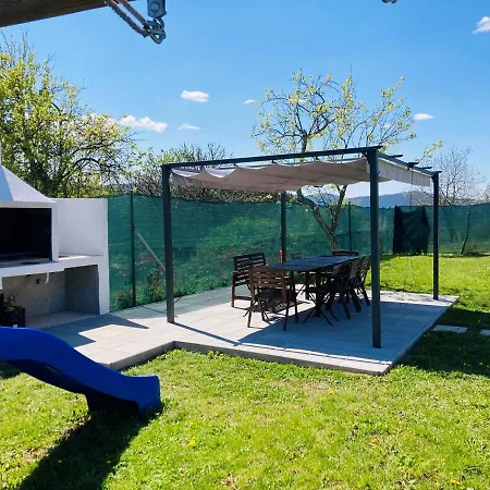 Butoniga Nature With Pool And Ev Station Buzet