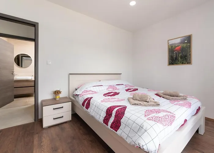 Butoniga Nature ブゼト